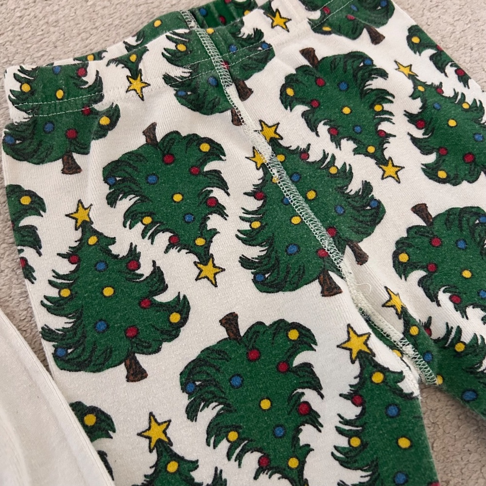 Hanna Andersson Peanuts Xmas PJs size 100 / 4 - Picture 3 of 4